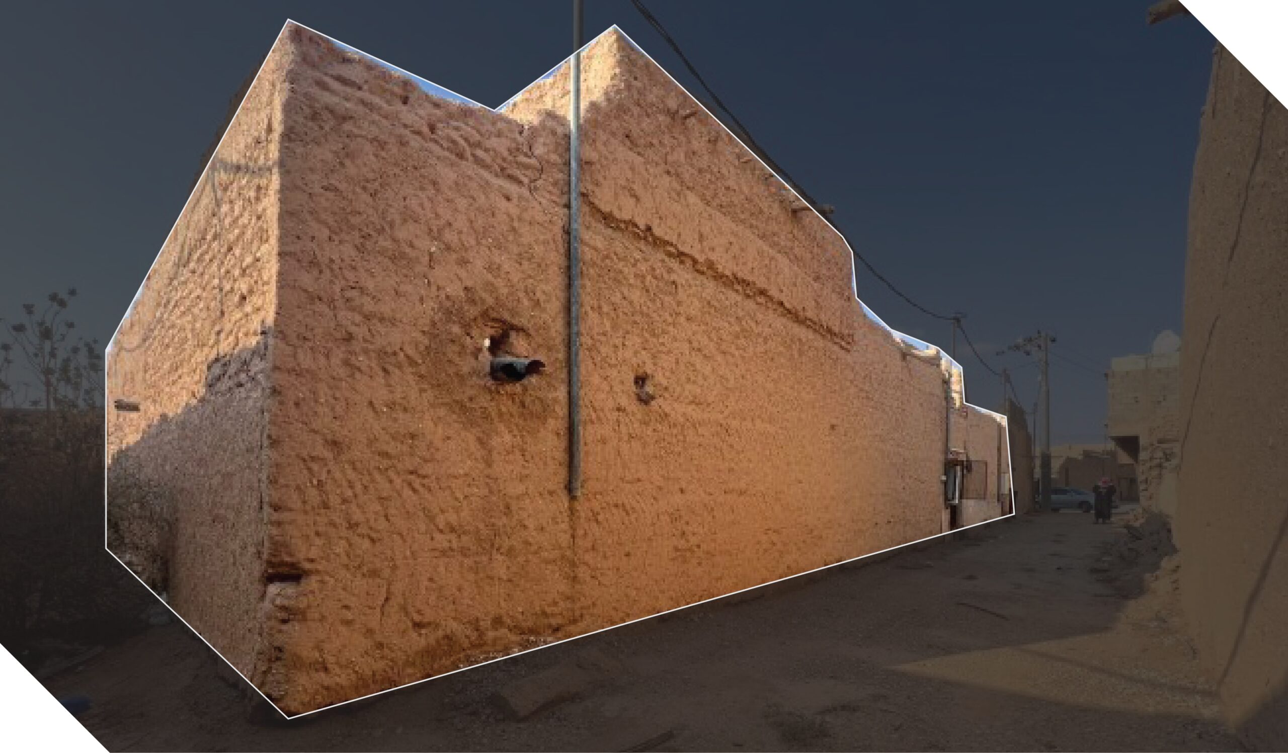 بيت شعبي بالأحمر بمساحة 304 م