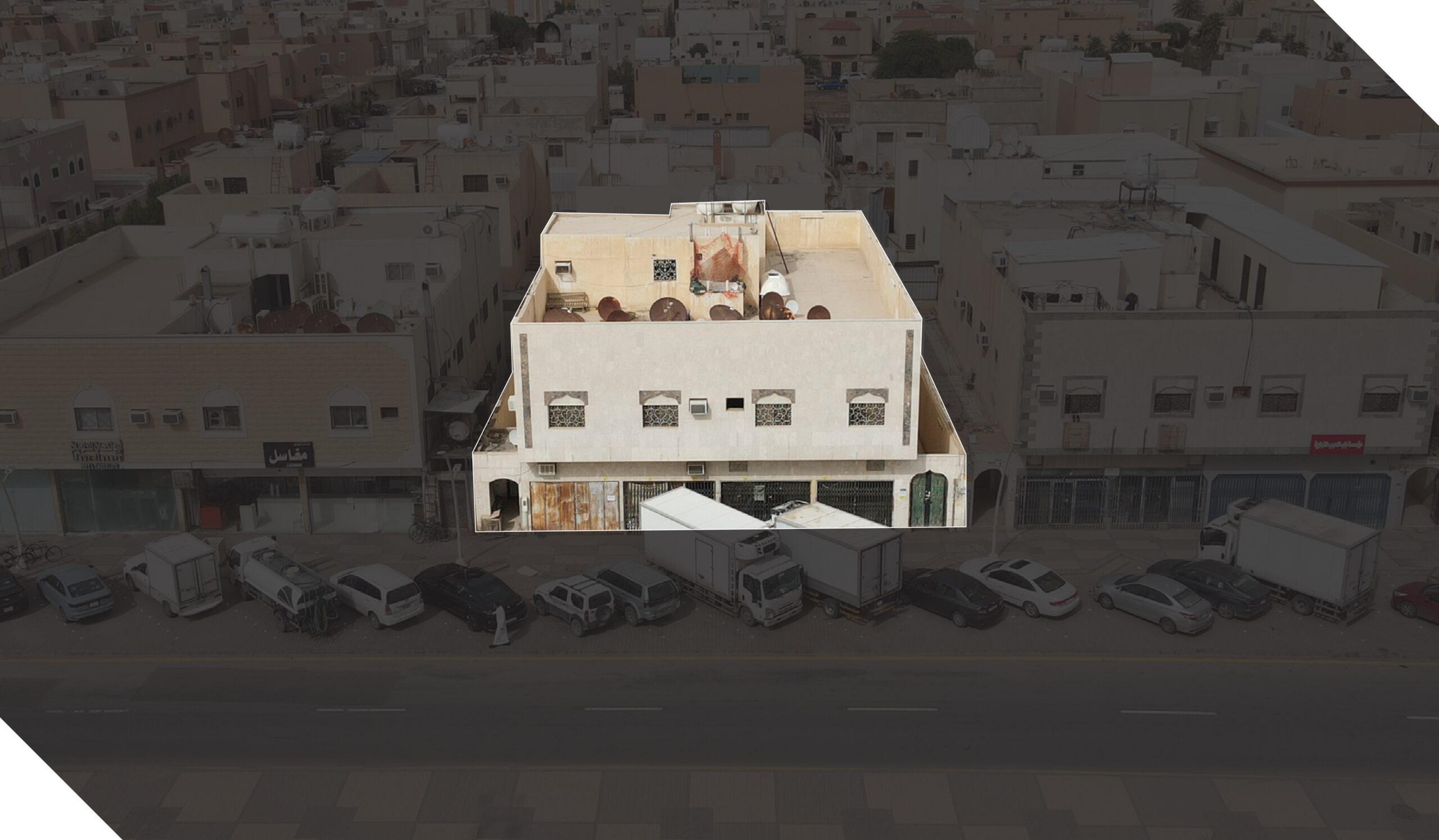 عمارة تجارية سكنية بحي السعادة بمدينة الرياض بمساحة 600 م